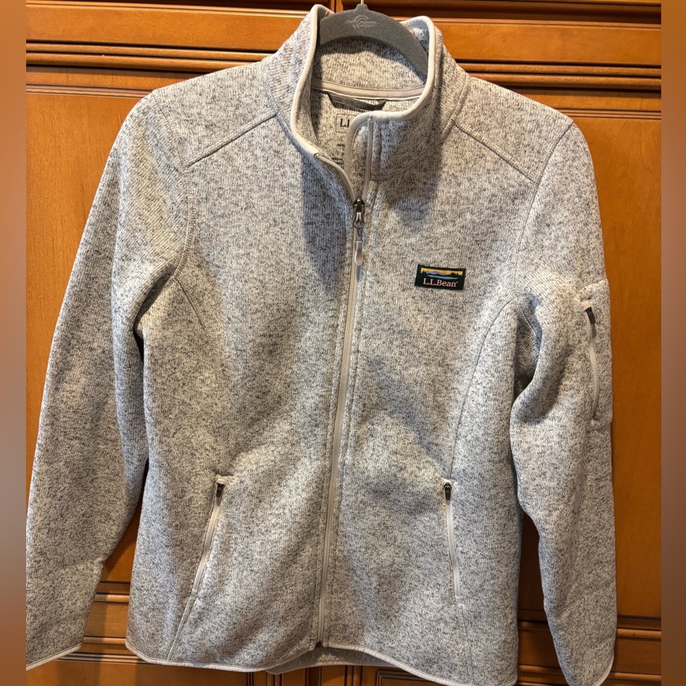 *NWT* L.L. Bean Ladies Sweater Fleece Full Zip Jacket. Size: M